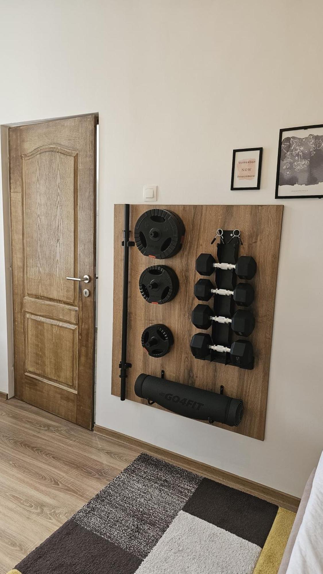 Kira Apartament